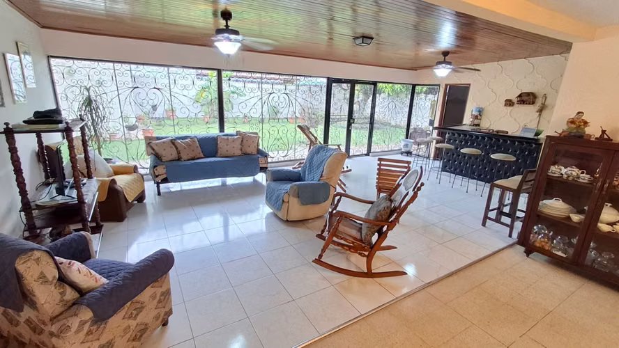 Villa Lilla, San Francisco. Casa 750mts 5r 4.5b 5est $885,000.00neg - Imagen 12