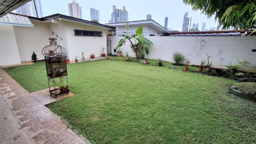 Villa Lilla, San Francisco. Casa 750mts 5r 4.5b 5est $885,000.00neg - Imagen 8