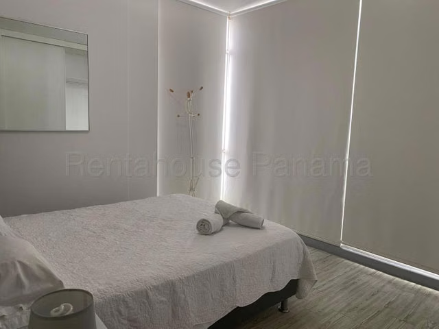 Apartamento amoblado de 2 recámaras y 2 baños, a pasos de Vía Israel - Imagen 12