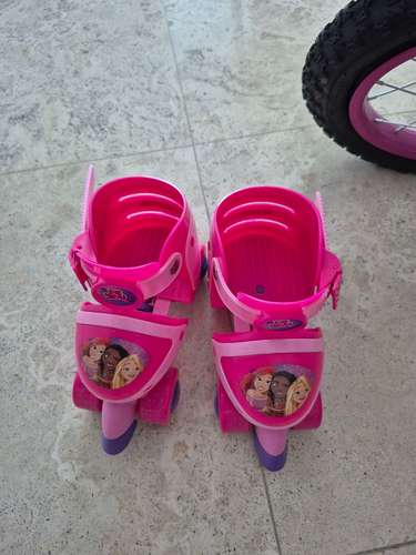 Bicicleta niña ,patines y casco