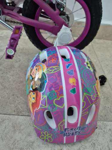 Bicicleta niña ,patines y casco