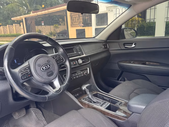 Kia Óptima 2017 - Imagen 10