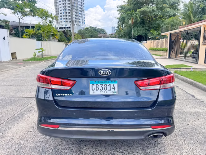 Kia Óptima 2017 - Imagen 5