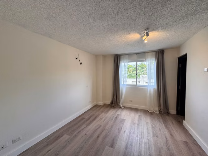 VENDO APARTAMENTO. ALTAMIRA GARDENS. PANAMA NORTE. CENTENARIO. CIUDAD DE LA SALUD. MERCAPANAMA. - Imagen 9