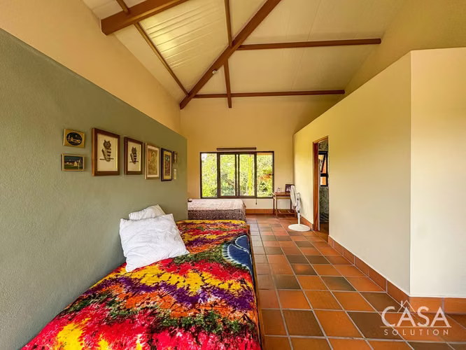 Casa de las Flores – Casa Amueblada en Venta en Dolega con Jardines y 3.47 Acres - cs id: 346257