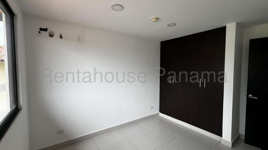 Venta de Casa Exclusiva en PH Woodlands, Panamá Pacífico 27-2624GG