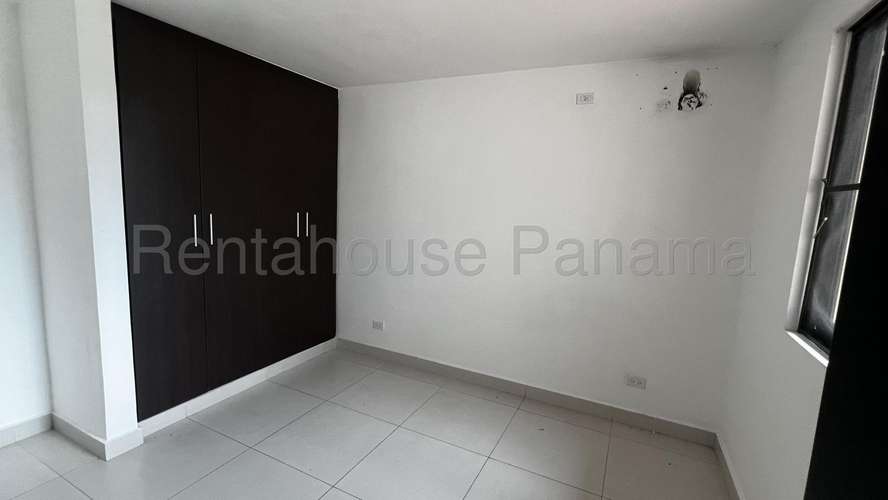 Venta de Casa Exclusiva en PH Woodlands, Panamá Pacífico 27-2624GG