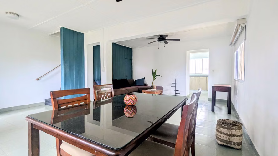 En Gamboa - Casa de 3 recámaras