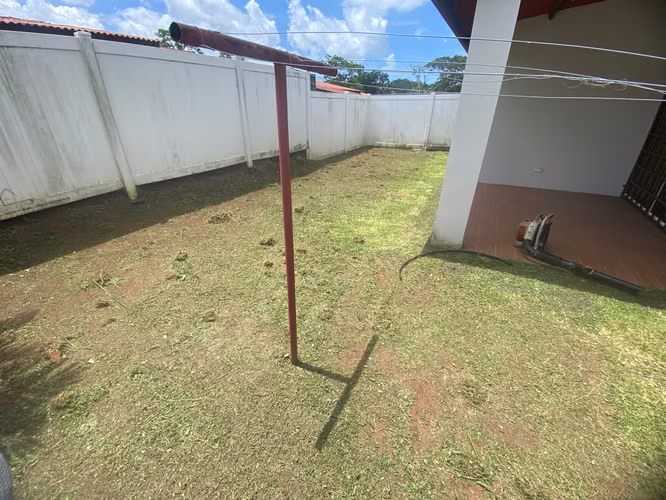 REMATE DE CASA EN LOS PINOS, ARBOLEDAS - 1.5 AÑOS DE OCUPACIÓN/LISTA PARA MUDARSE - Imagen 18