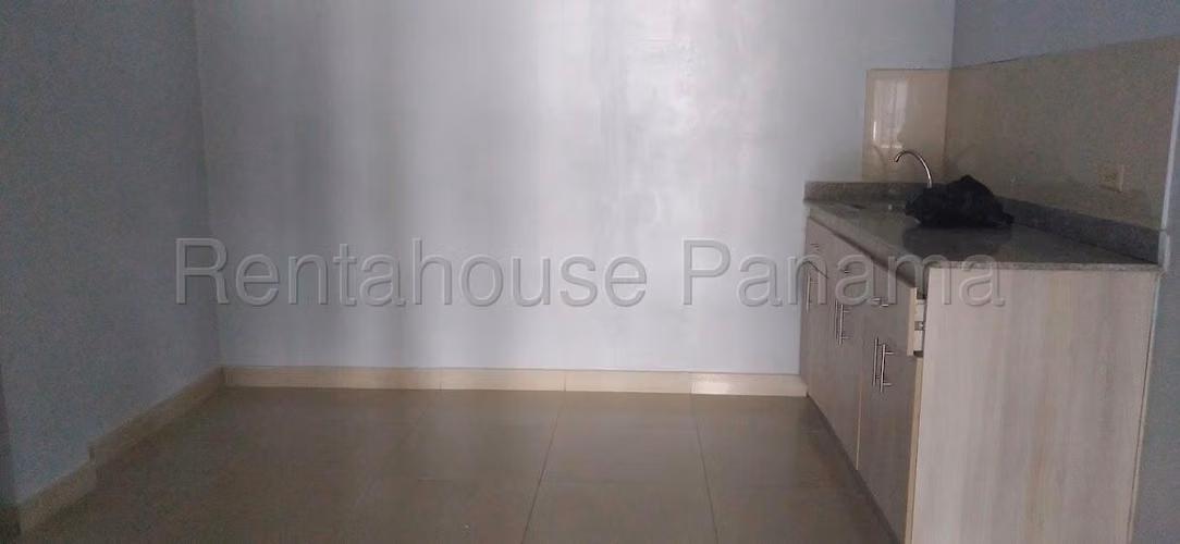 ALQUILER DE LOCAL COMERCIAL EN CHORRERA ABS - Imagen 4