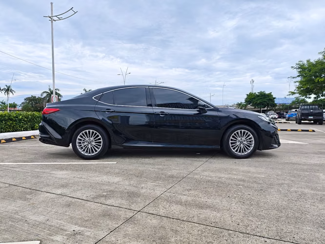 Toyota Camry Hybrid  - Imagen 3