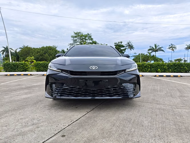 Toyota Camry Hybrid  - Imagen 2