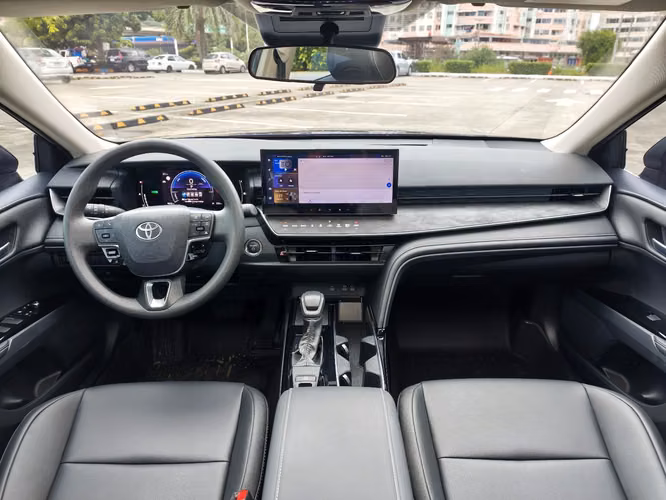 Toyota Camry Hybrid  - Imagen 13