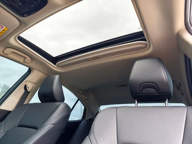 Toyota Camry Hybrid  - Imagen 18