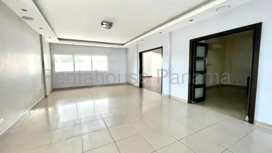 VENTA DE CASA EN ALTOS DE PANAMA DCD26-7209