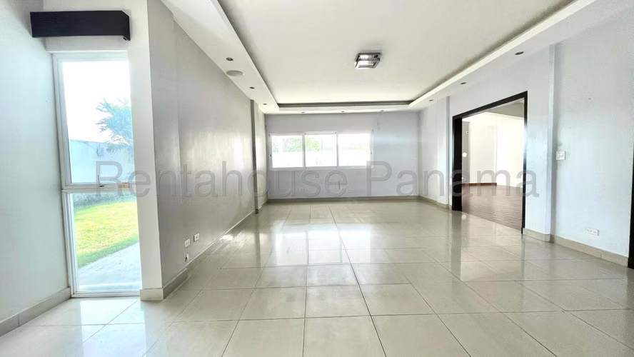 VENTA DE CASA EN ALTOS DE PANAMA DCD26-7209