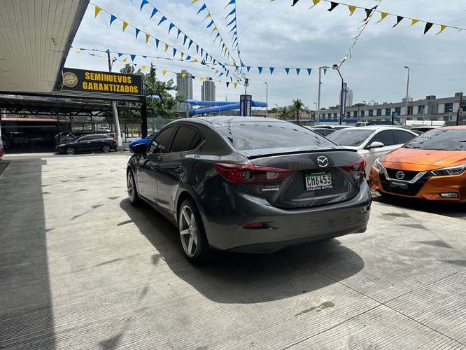 Mazda 3 2019