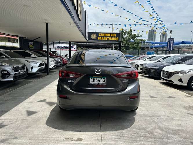 Mazda 3 2019