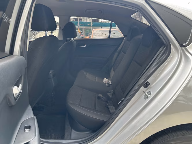 Kia Rio 2024 - Imagen 4