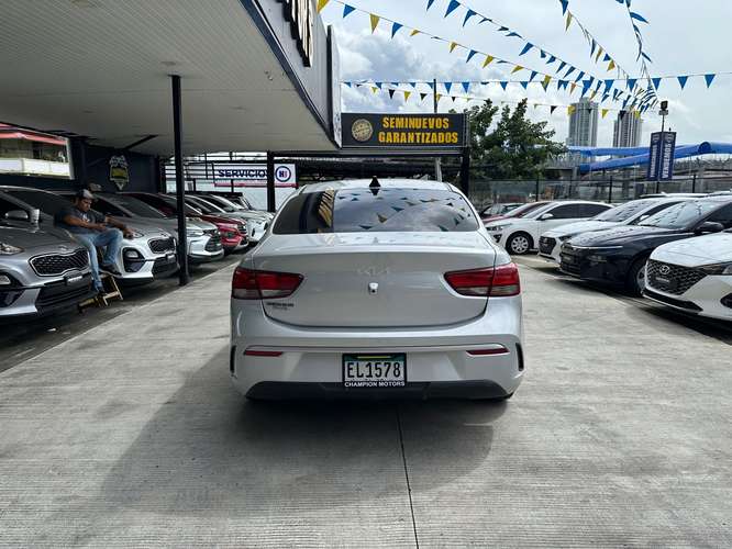 Kia Rio 2024