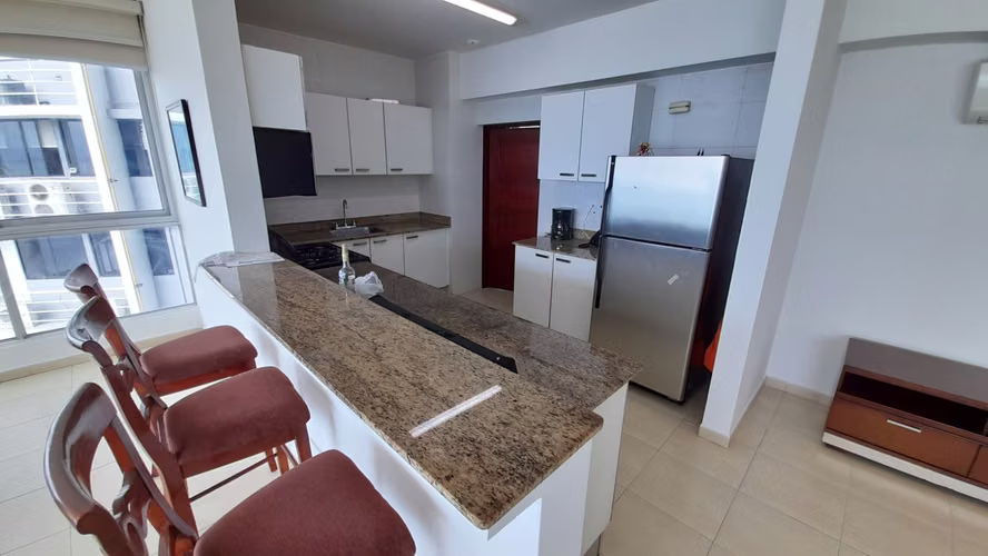 Grandbay. 138mts 1r 1.5b amoblado vista al mar $260,000.00neg  - Imagen 7