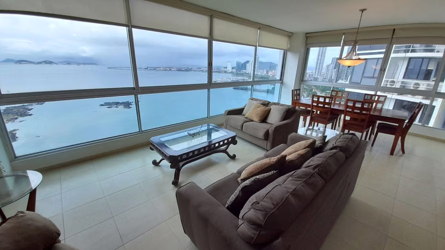 Grandbay. 138mts 1r 1.5b amoblado vista al mar $260,000.00neg  - Imagen 9