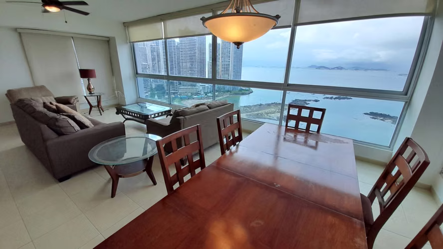 Grandbay. 138mts 1r 1.5b furnished sea view $neg
