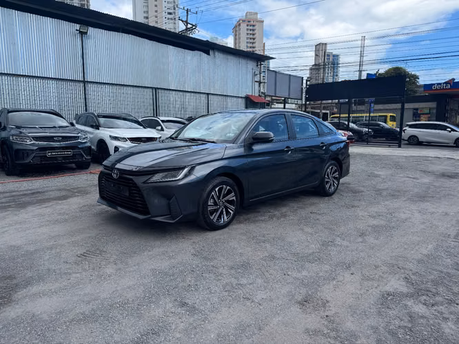 TOYOTA YARIS 2025