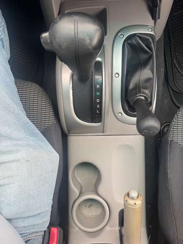 MITSUBISHI L200 - Imagen 6