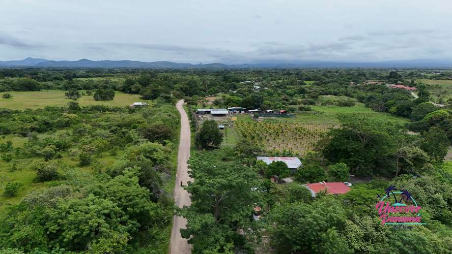 Amplio terreno de más de 47,272.81 metros cuadrados en Juan Díaz, Antón, Coclé
