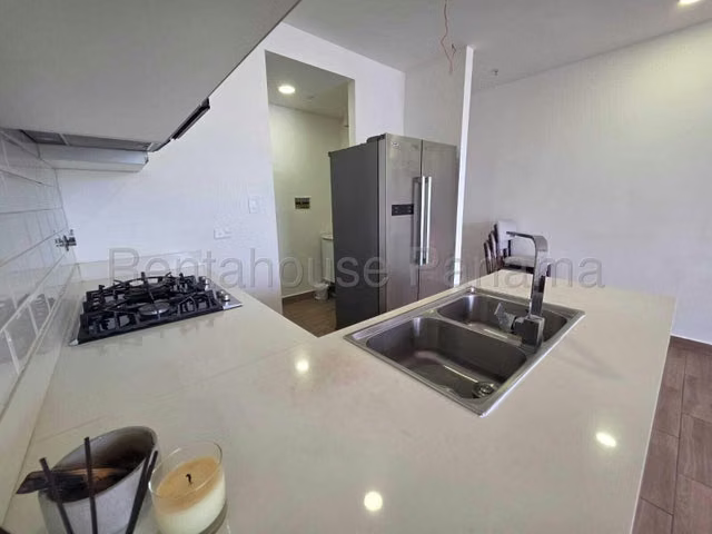 Alquiler apartamento en Sky Swiss, El Cangrejo IH27-2617 - Imagen 6