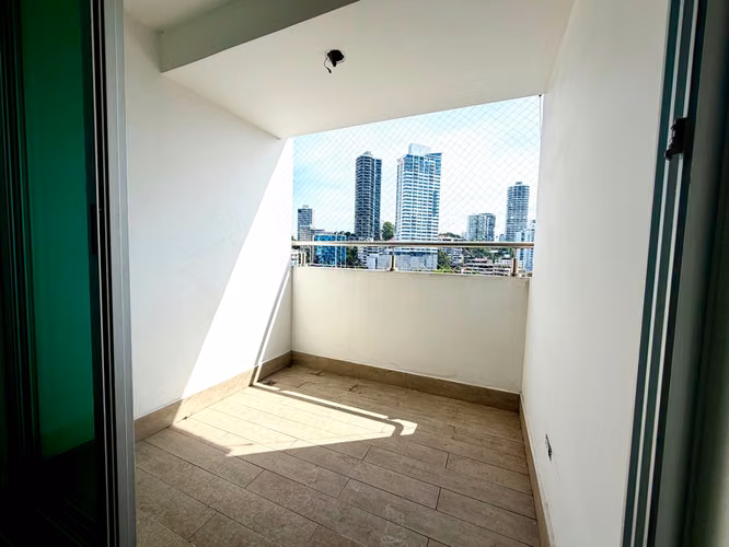 VENTA DE APARTAMENTO EN BELLA VISTA, A PASOS DE CINTA COSTERA Y PARQUE URRACÁ - Imagen 12