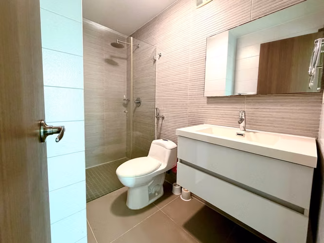 VENTA DE APARTAMENTO EN BELLA VISTA, A PASOS DE CINTA COSTERA Y PARQUE URRACÁ - Imagen 7