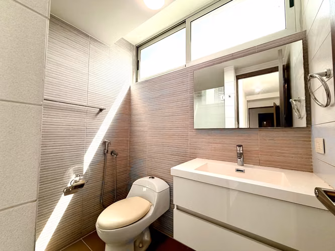 VENTA DE APARTAMENTO EN BELLA VISTA, A PASOS DE CINTA COSTERA Y PARQUE URRACÁ - Imagen 9