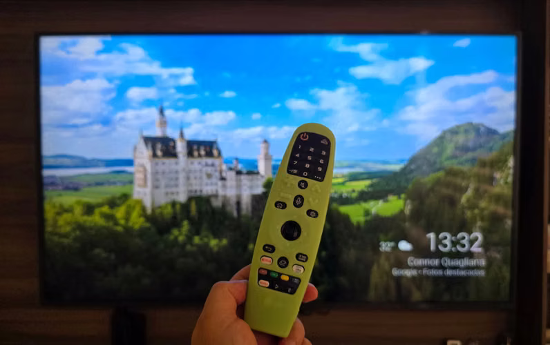 NEGOCIABLE - LG Smart TV 70” 4K UHD con Control Remoto Magic (tipo Mouse) - Imagen 2
