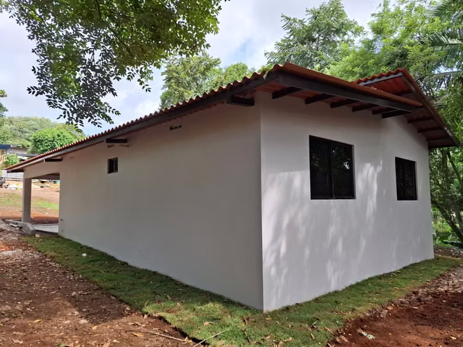 En venta hermosa casa en La Chorrera Whatsapp  - Imagen 3