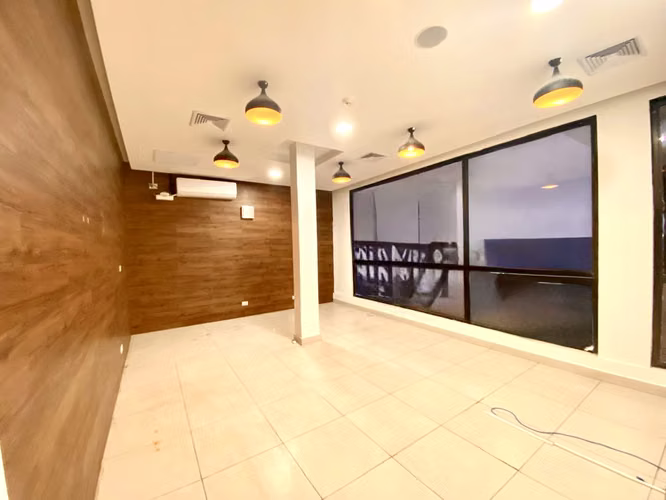 ALQUILER DE OFICINA - LOCAL COMERCIAL EN MARBELLA - Imagen 6