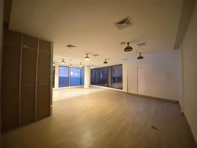 ALQUILER DE OFICINA - LOCAL COMERCIAL EN MARBELLA - Imagen 3