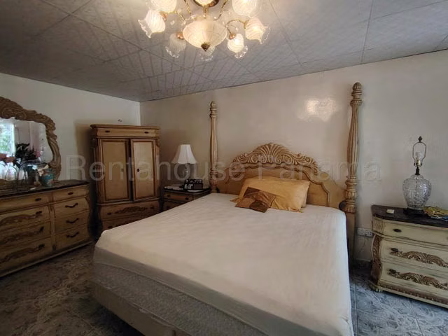 Venta de vivienda unifamiliar en Quebrada Ancha, Colón espaciosa y con terreno - Imagen 10