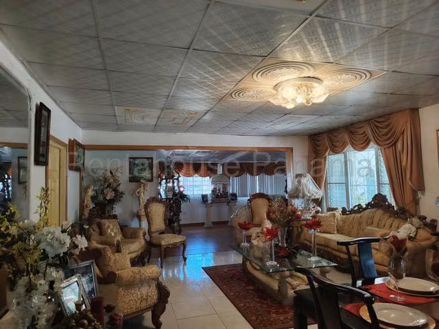Venta de vivienda unifamiliar en Quebrada Ancha, Colón espaciosa y con terreno - Imagen 3