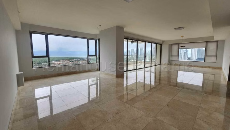 Venta Apartamento 3 Recamaras 314 m2 Vista Panoramica al Golf Santa Maria - ALYC 25-6871 - Imagen 2