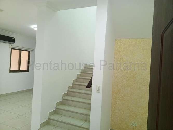 Casa En Venta En Panamá Pacífico YM