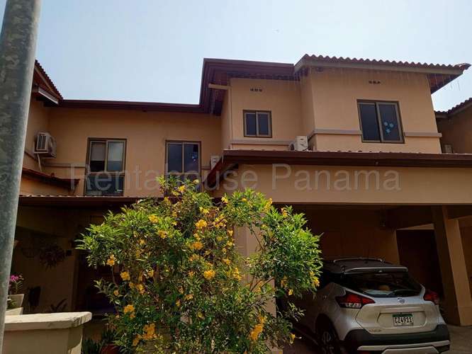 Casa En Venta En Panamá Pacífico YM