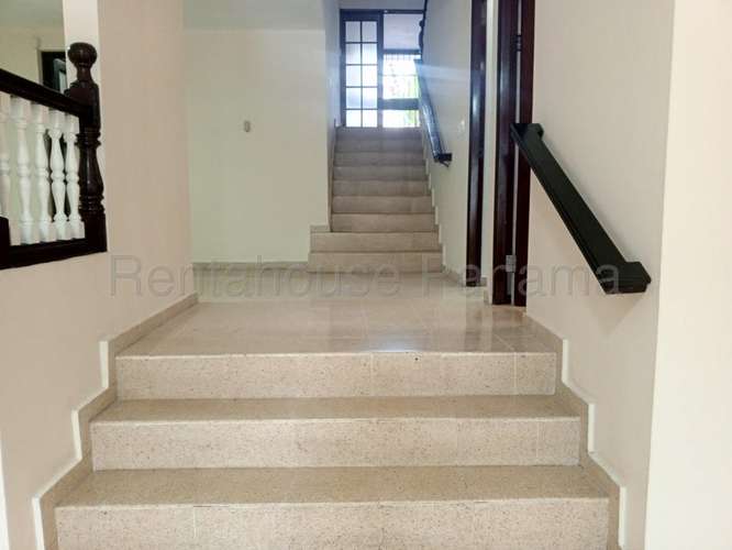 Casa En Venta En Dos Mares YM