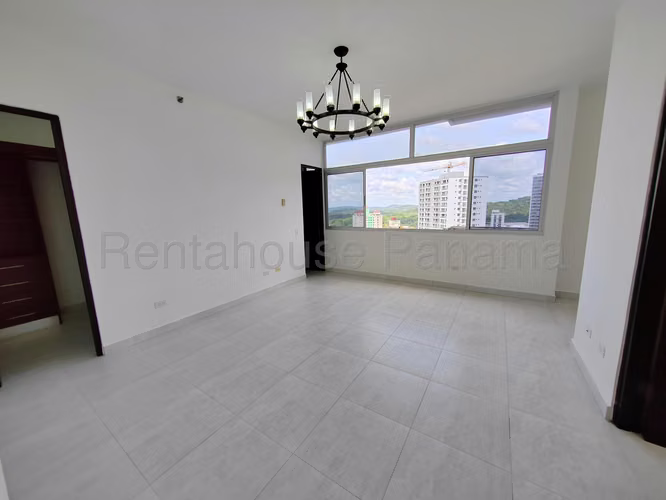 Venta de Apartamento con Línea blanca en El Cangrejo Ph Luxor EC - Imagen 6