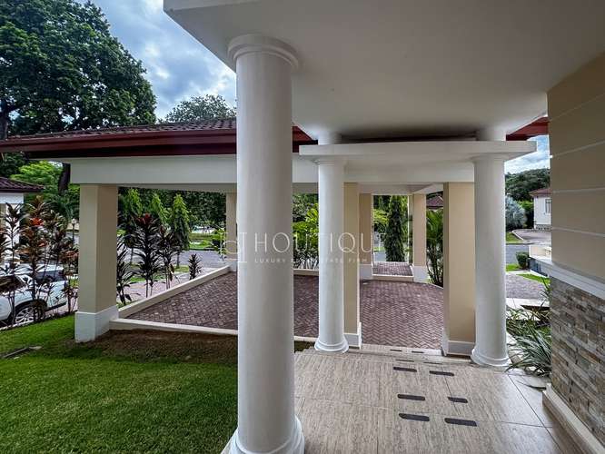 Alquiler de Residencia Modelo Lucía en Los Senderos de Camino de Cruces