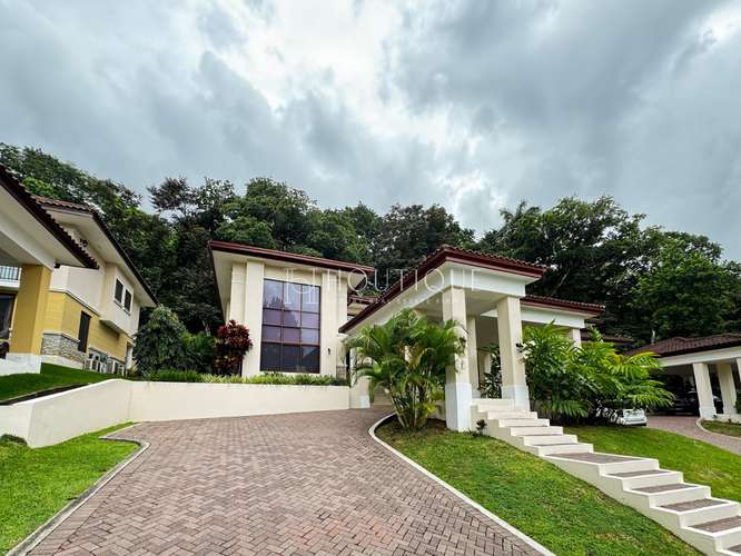 Alquiler de Residencia Modelo Lucía en Los Senderos de Camino de Cruces