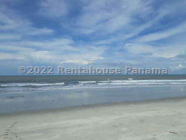 Venta de Casa en Punta Chame, Playa Caracol (Solo Cliente Directo)
