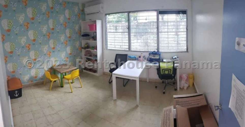 Venta de Casa Comercial en Villa Lilla, San Francisco 26-3318GG