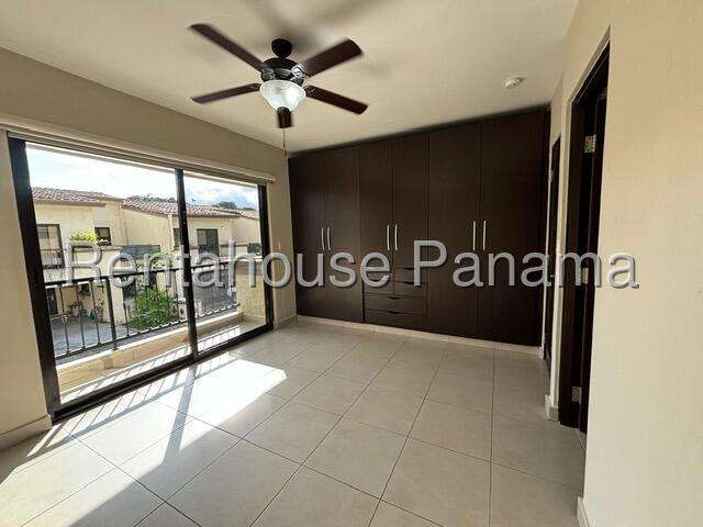 Venta de Casa en Clayton Embassy Club 330 Mts PD